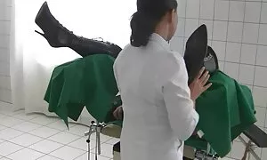 किन्नर अर डाक्टर। नत ...